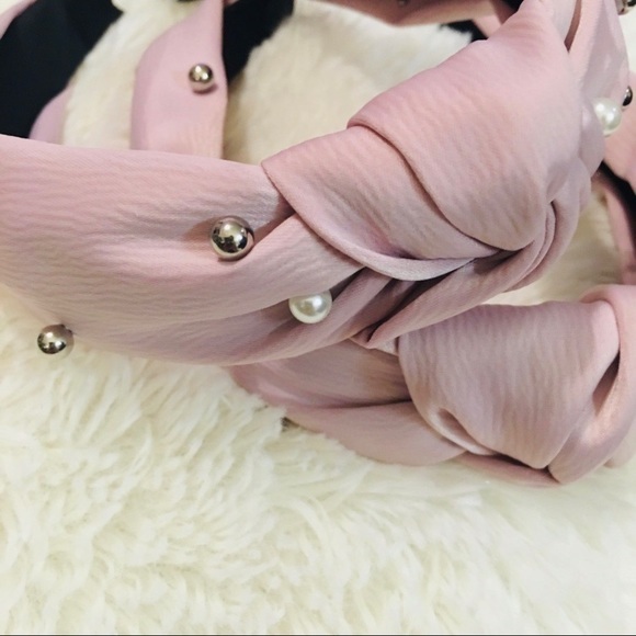PEARL HEADBAND BLUSH PINK PEARL HEADBAND WITH SILVER BALLS‎- NEW - Picture 6 of 7